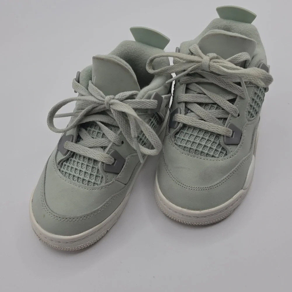 Jordan keywords retro